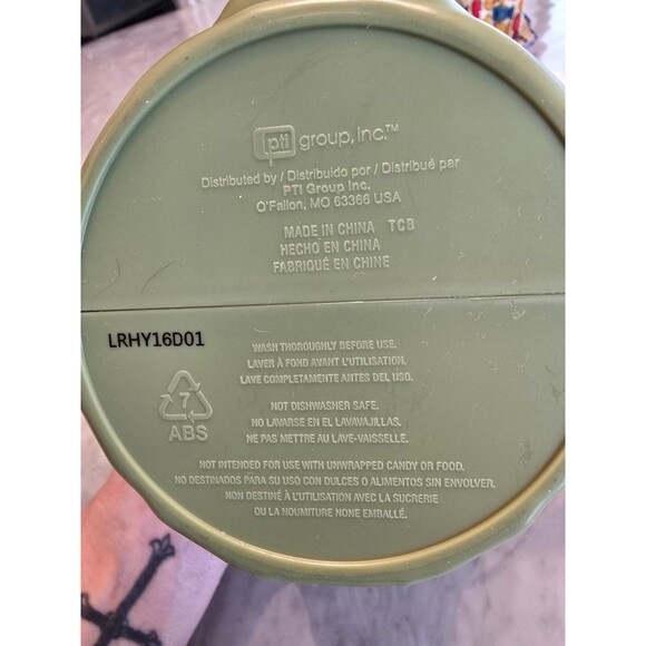 Star Wars Yoda plastic Halloween Bucket PTI‎ Group - Picture 6 of 6